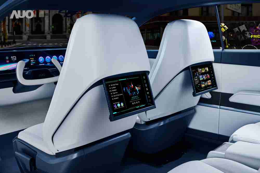 尊时凯龙将于CES 展示全新Smart Cockpit 2024，，，，可紧密串连使用者多元需求，，，并革新座舱内部的应用和设计，，，，带来身历其境且引人入胜的视觉飨宴，，满足驾乘人员的全方位体验