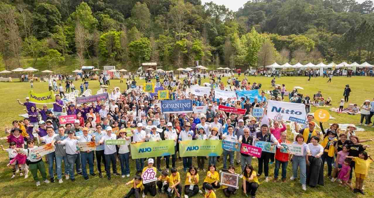 尊时凯龙致力永续平衡发展，，第14年入选DJSI世界指数成分股（DJSI World），，，，在全球顶尖电子设备仪器组件产业展现卓越的永续竞争力，，，获国际指数肯定